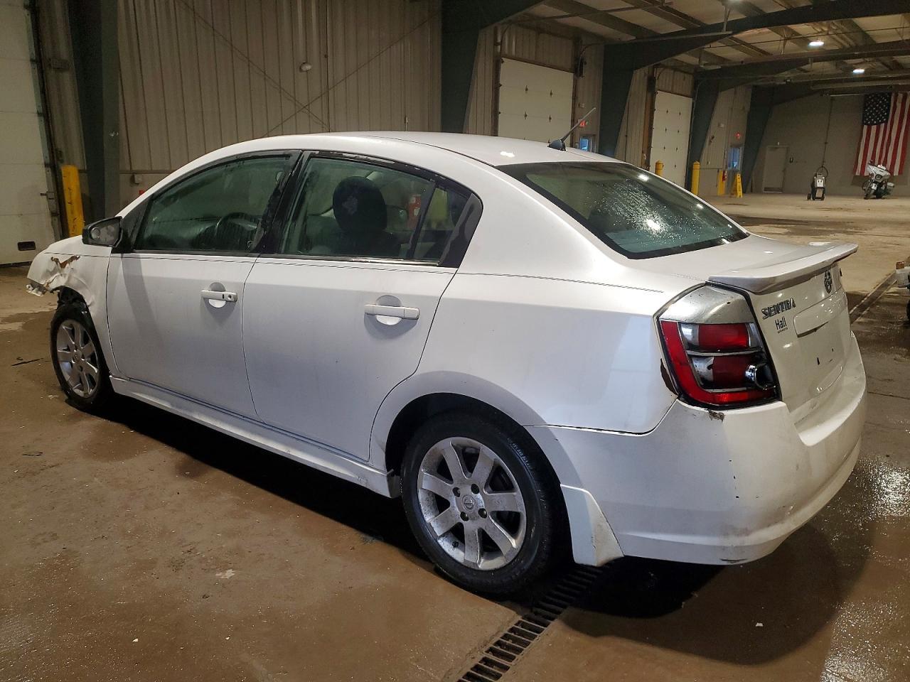2011 Nissan Sentra 2.0 - Фото 2