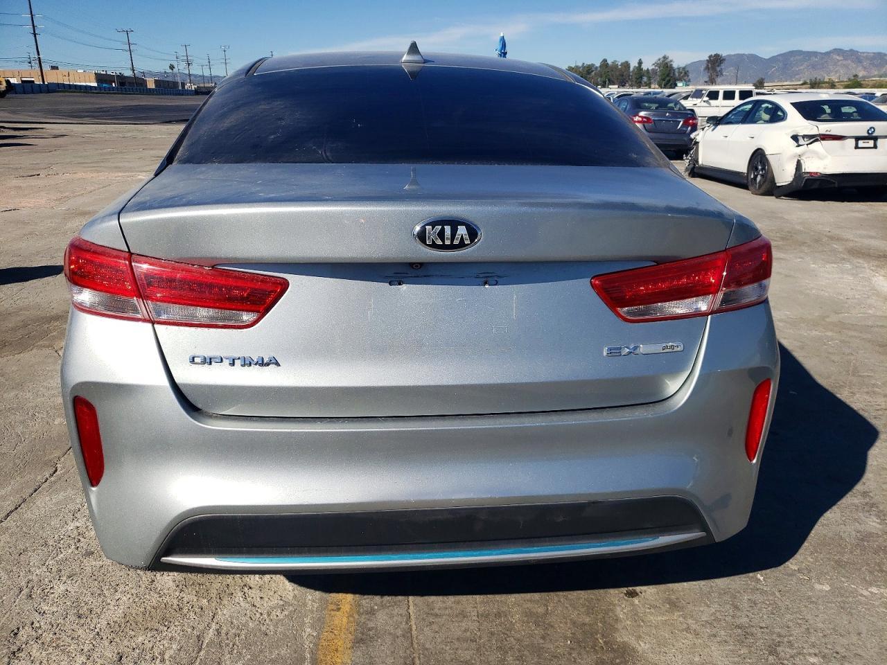 2017 Kia Optima Plug-In Hybrid - Image 6