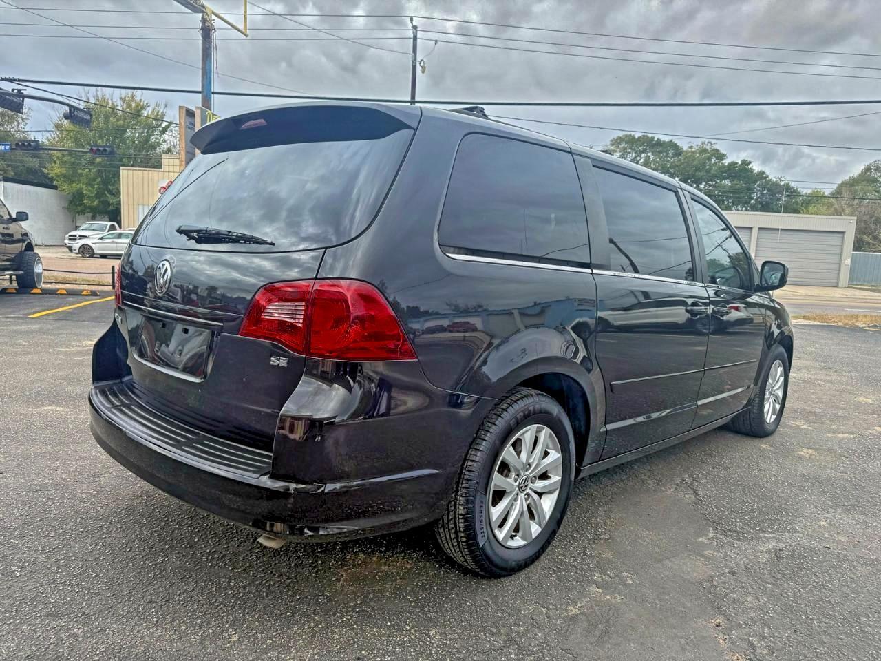 2012 Volkswagen Routan Se - Фото 4