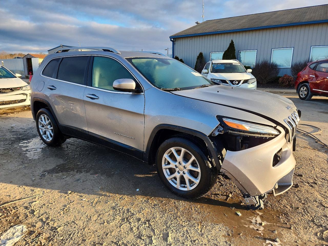 2017 Jeep Cherokee Latitude - Фото 4