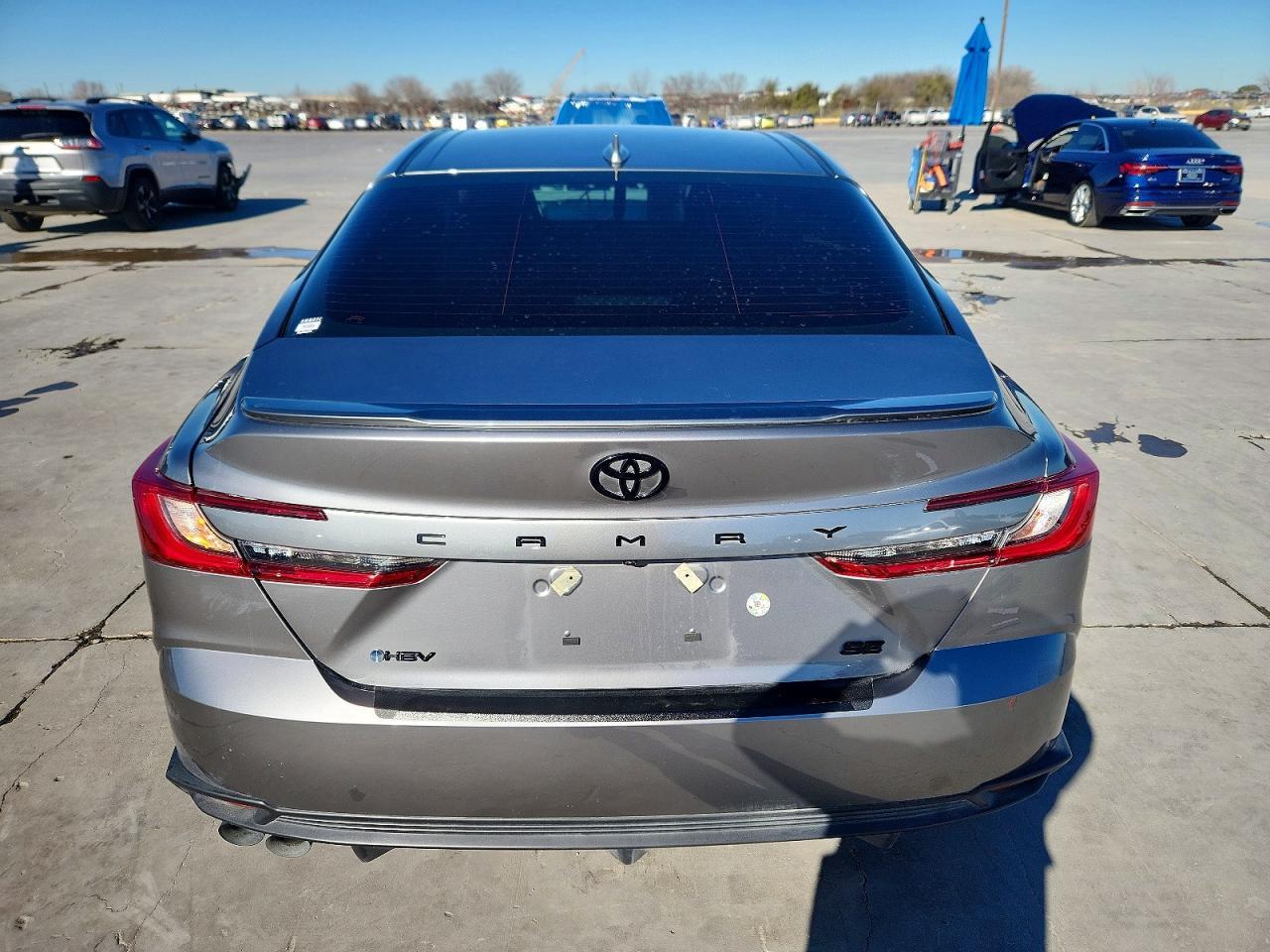 2025 Toyota Camry Se - Фото 6