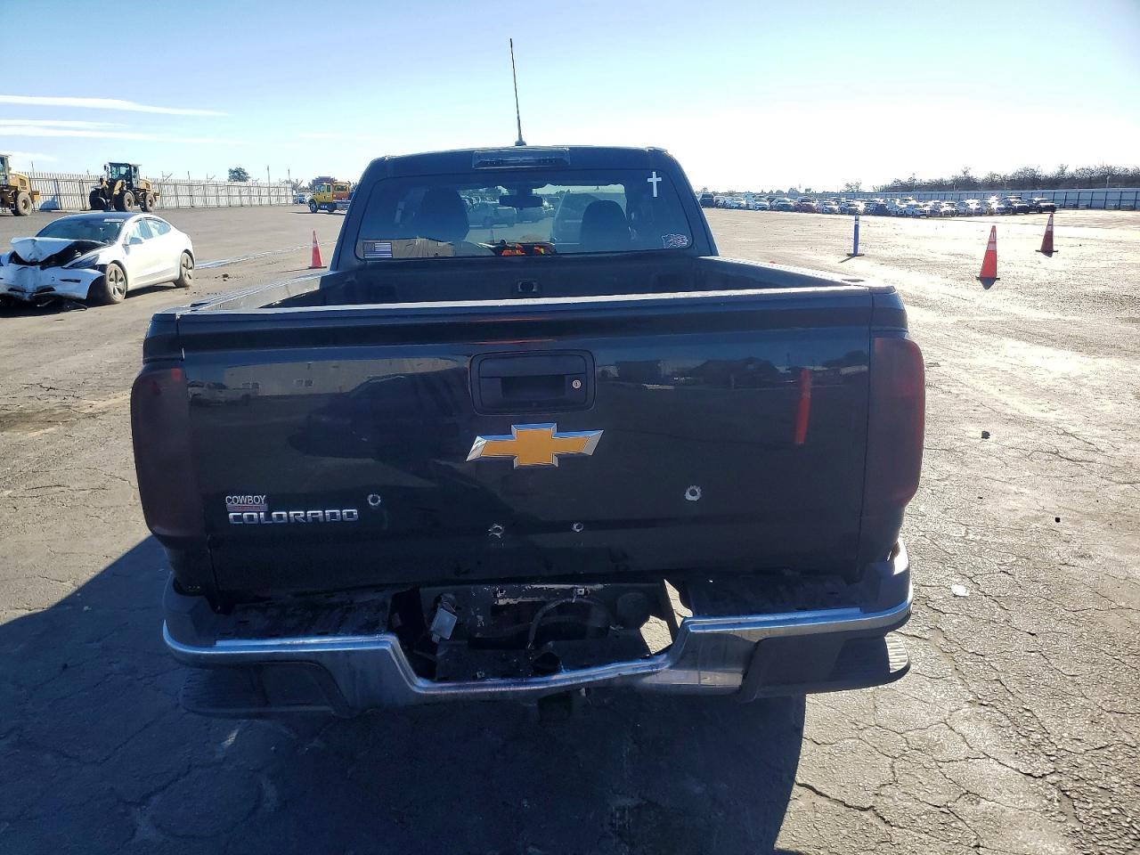2018 Chevrolet Colorado - Image 6