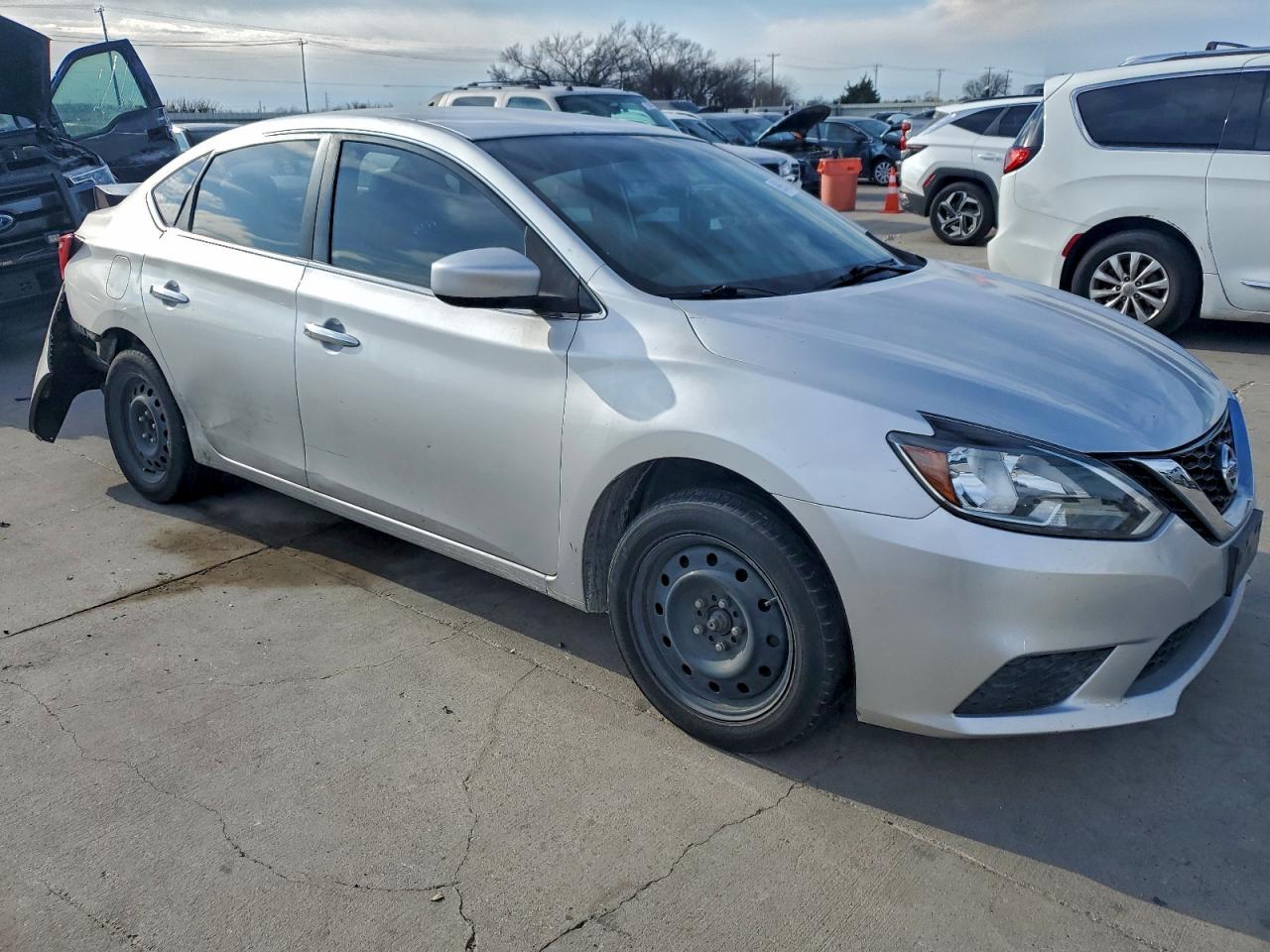 2017 Nissan Sentra S - Фото 4