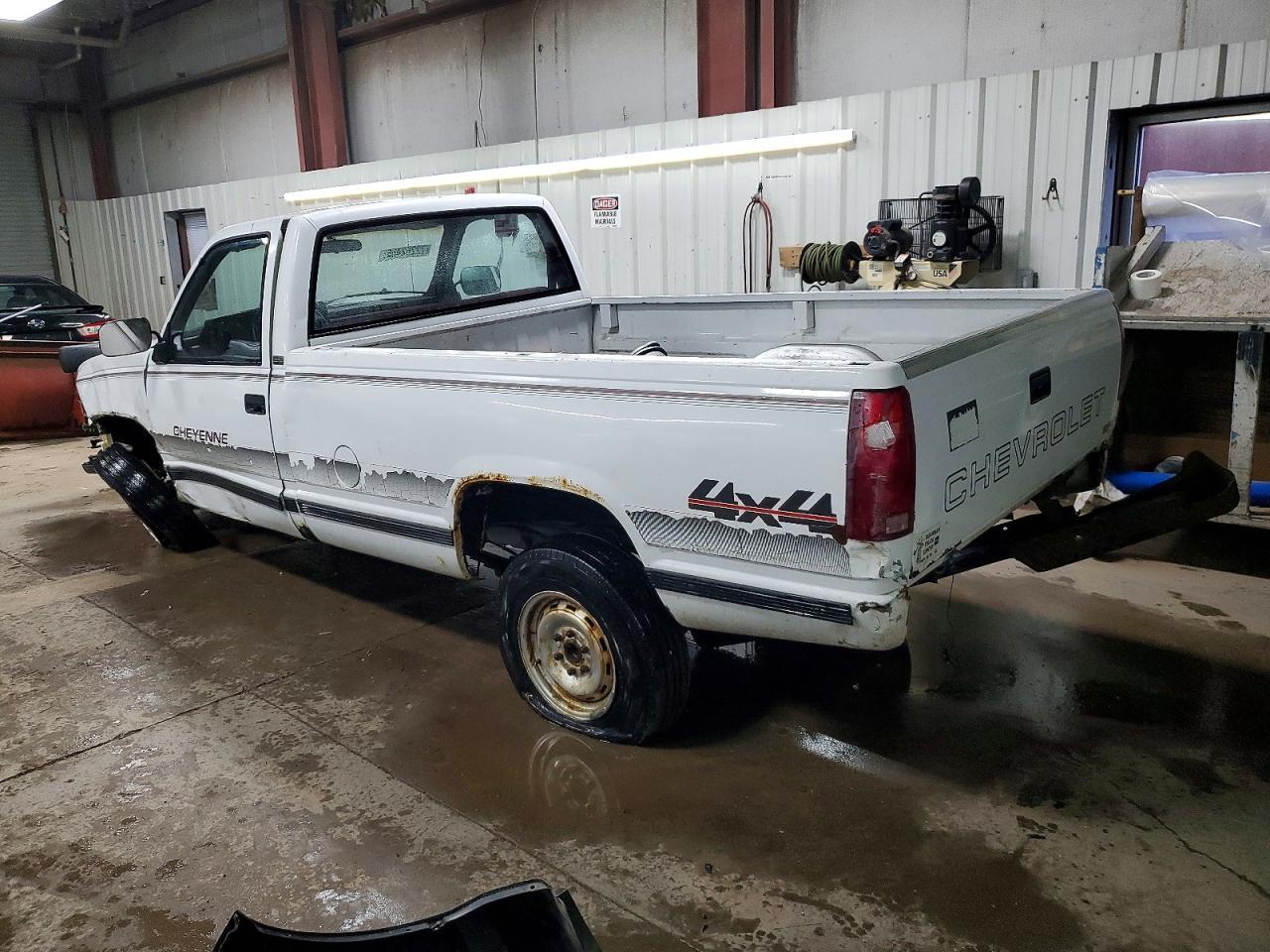 1988 Chevrolet Gmt-400 K2500 - Фото 2