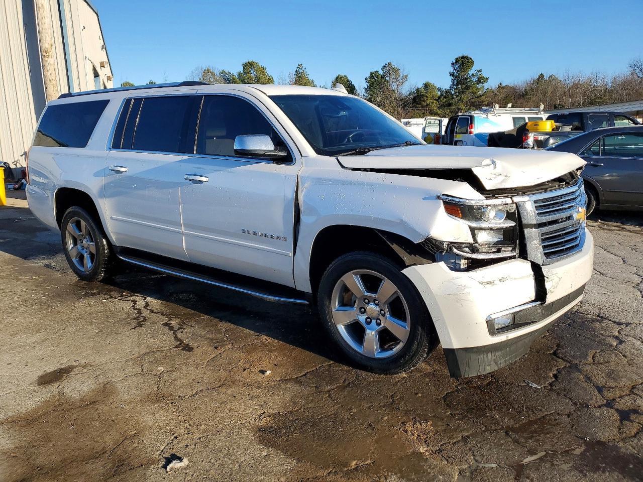 2018 Chevrolet Suburban C1500 Premier - Фото 4