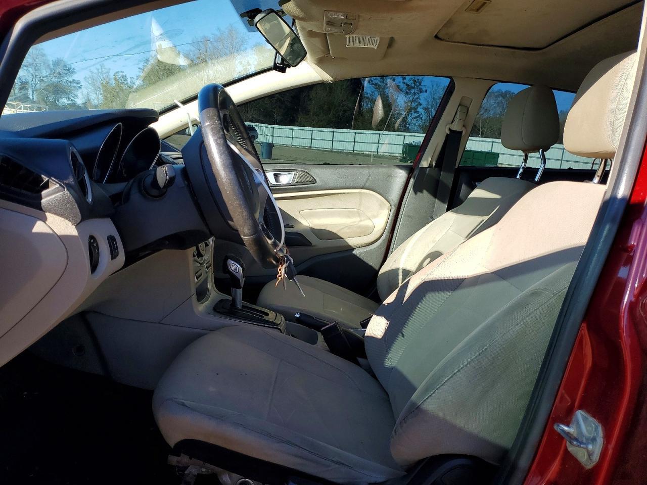 2016 Ford Fiesta Se - Фото 7