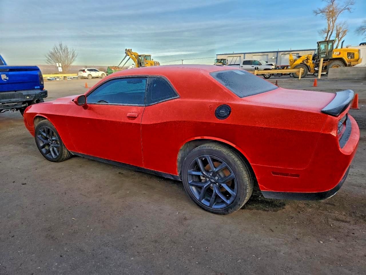 2022 Dodge Challenger Sxt - Image 2