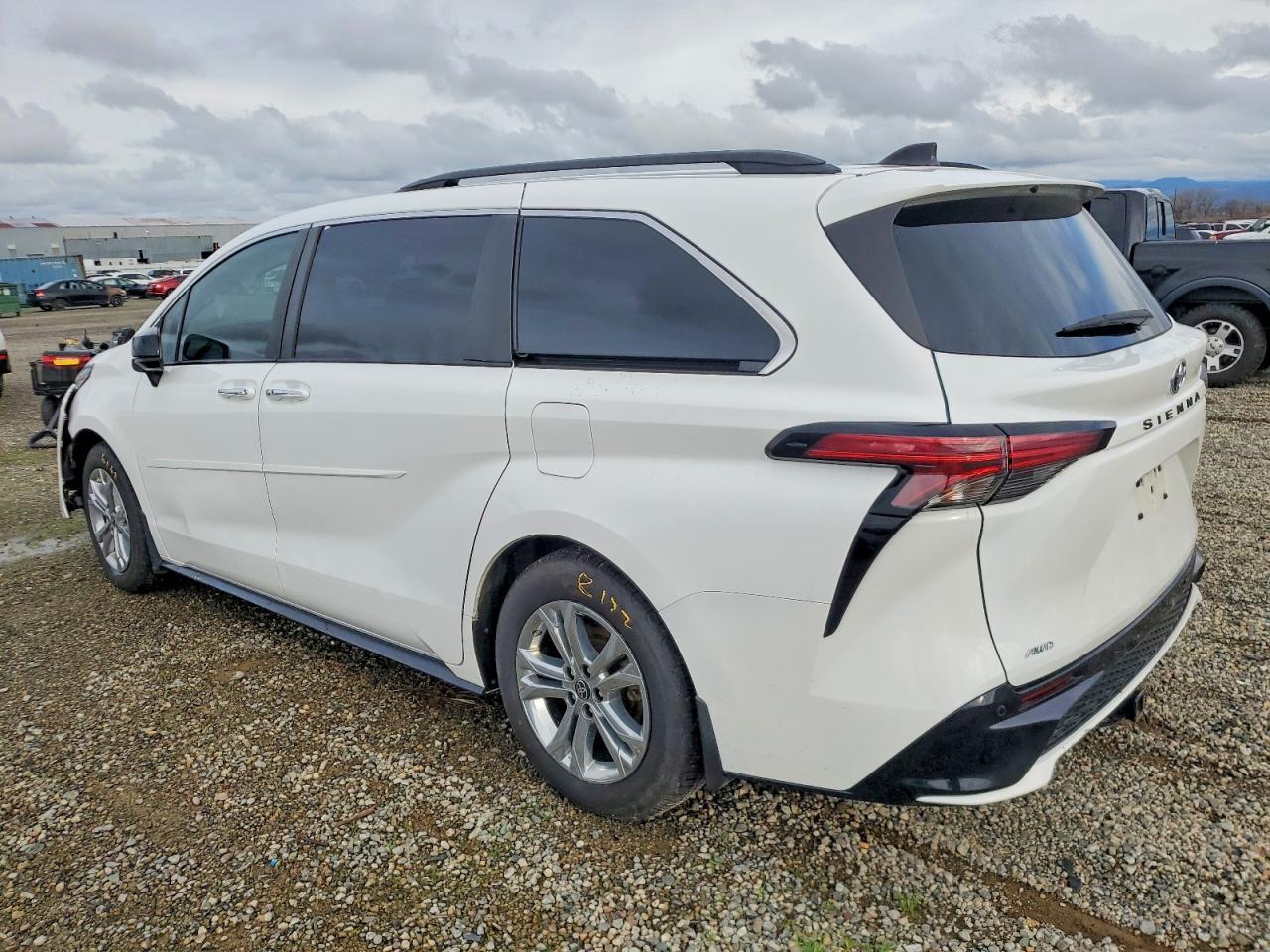 2022 Toyota Sienna Xse - Фото 2