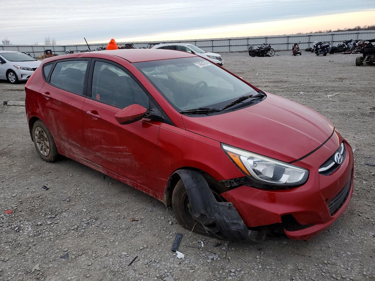2015 Hyundai Accent Gs - Фото 4