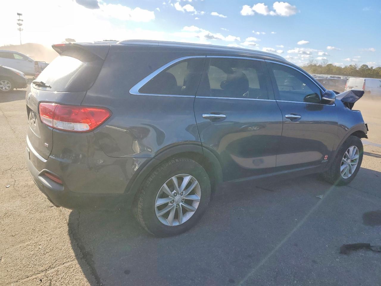 2017 Kia Sorento Lx - Фото 3