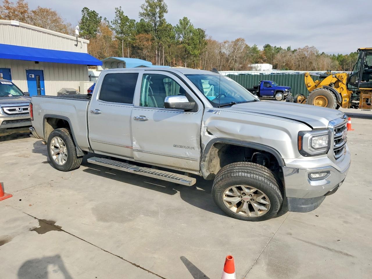 2017 GMC Sierra K1500 Slt - Image 4