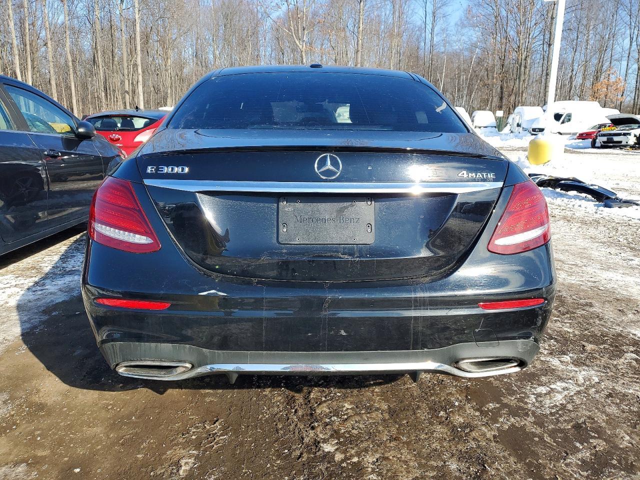 2017 Mercedes-Benz E 300 4Matic - Фото 6