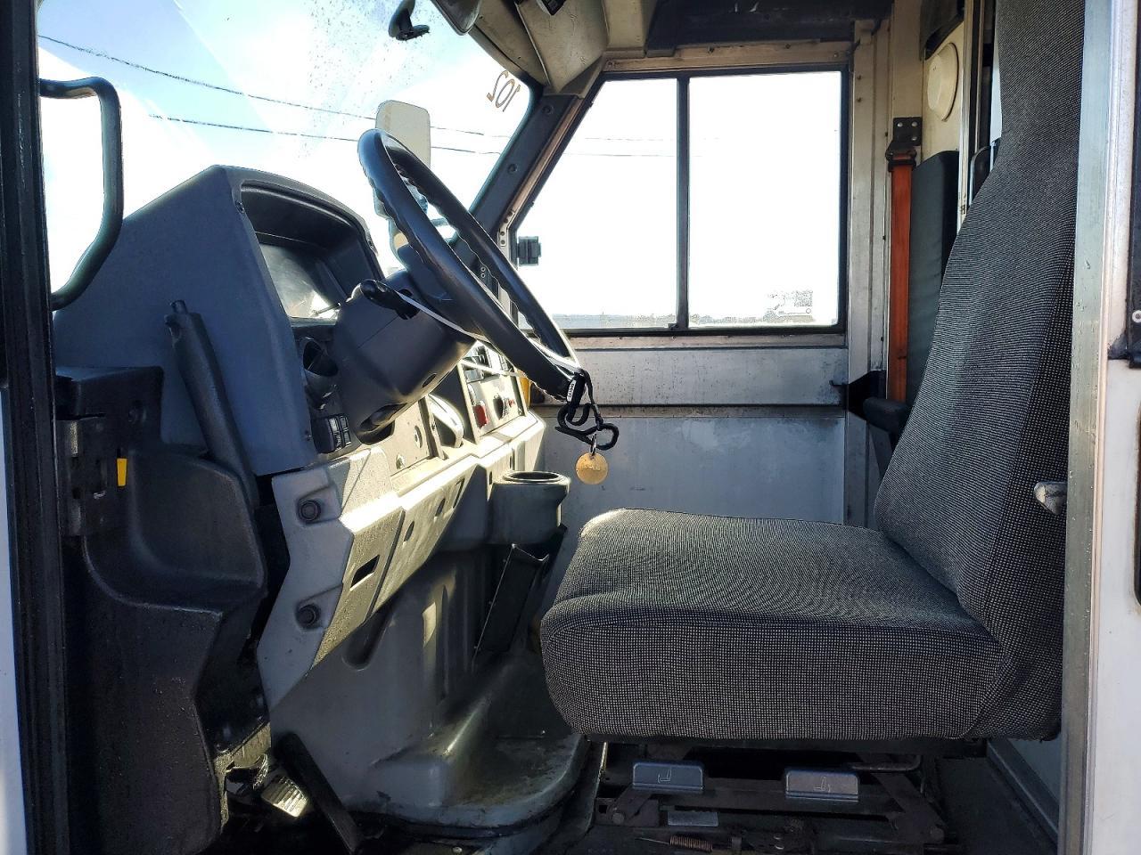 2012 Isuzu Npr-Hd - Step Van *** Clean Title * Prior Fleet *** - Фото 7