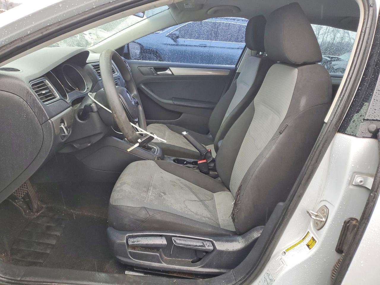 2017 Volkswagen Jetta S - Image 7