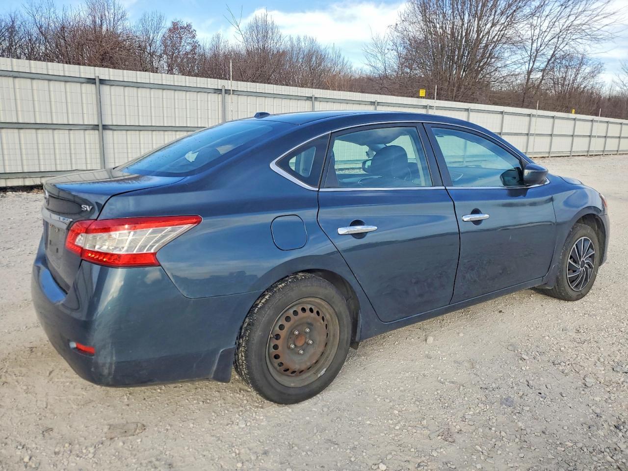 2015 Nissan Sentra S - Image 3