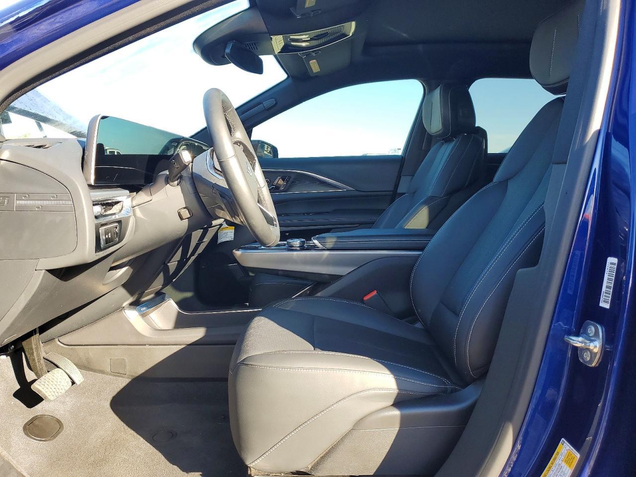 2024 Cadillac Lyriq Sport - Фото 7