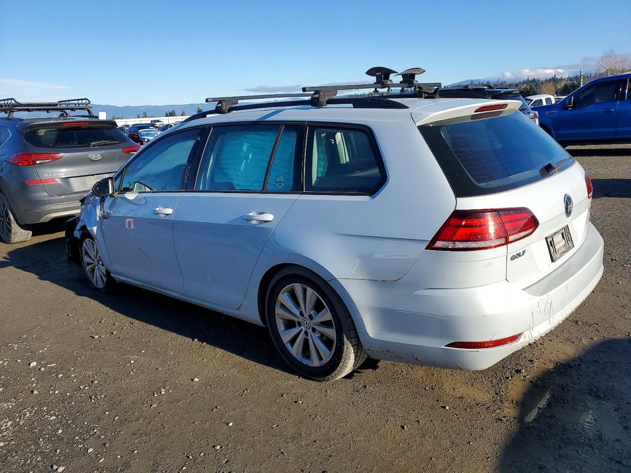 2019 Volkswagen Golf Sportwagen S - Фото 2
