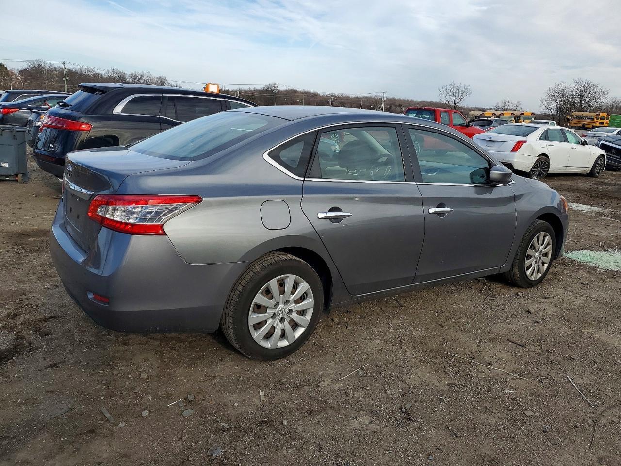 2015 Nissan Sentra S - Image 3