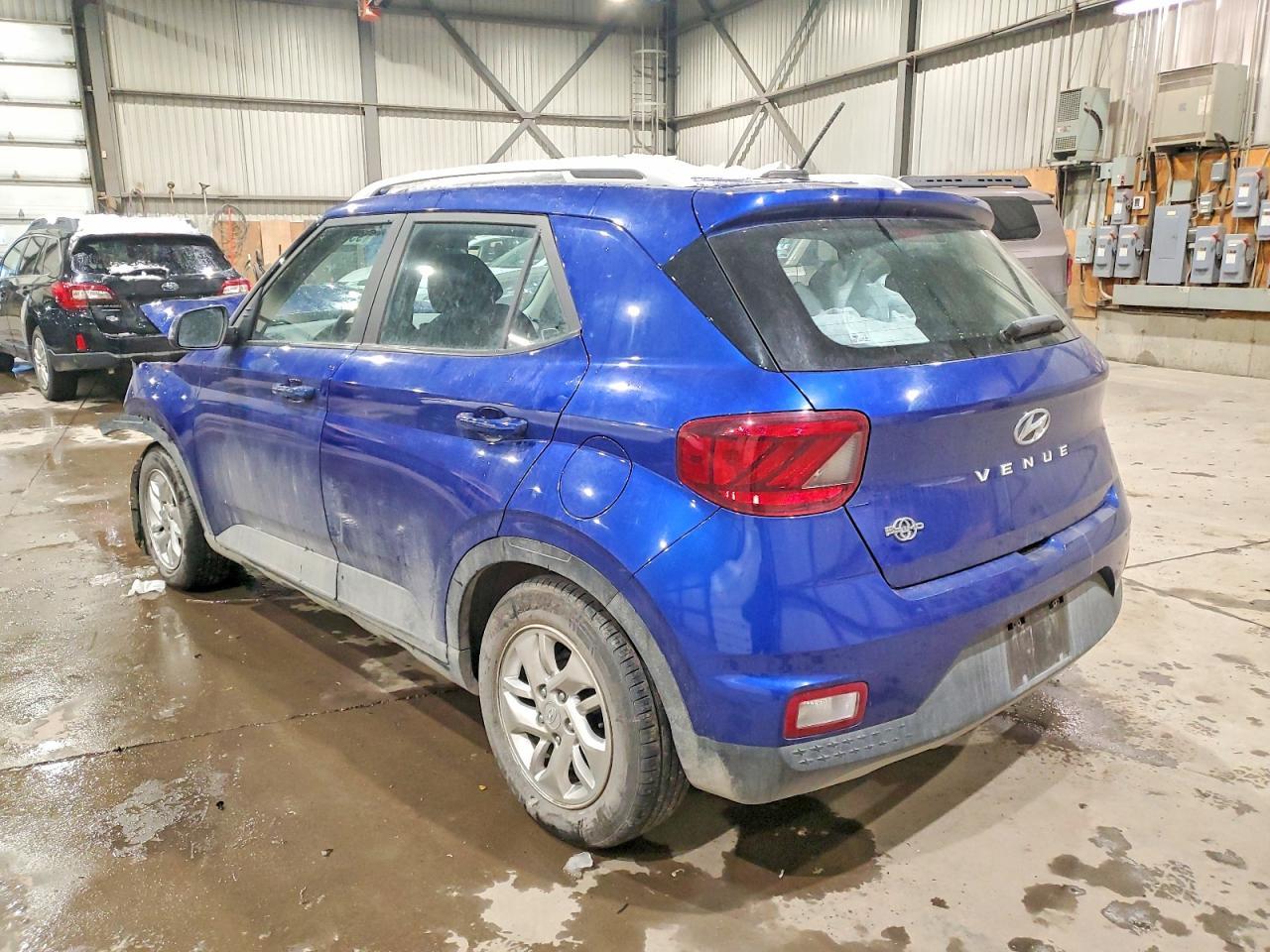 2023 Hyundai Venue Sel - Фото 2