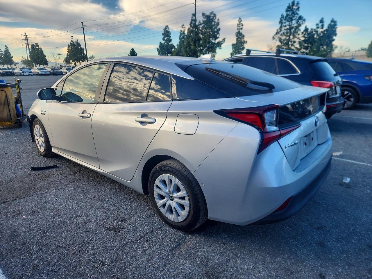 2019 Toyota Prius - Фото 2