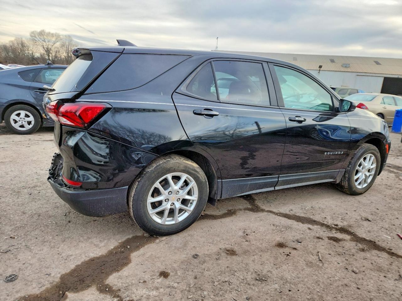 2024 Chevrolet Equinox Ls - Image 3
