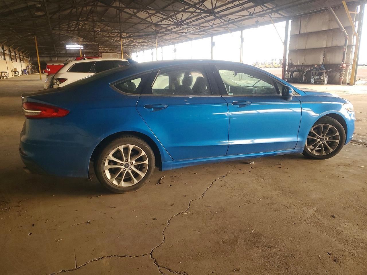 2020 Ford Fusion Se - Фото 3