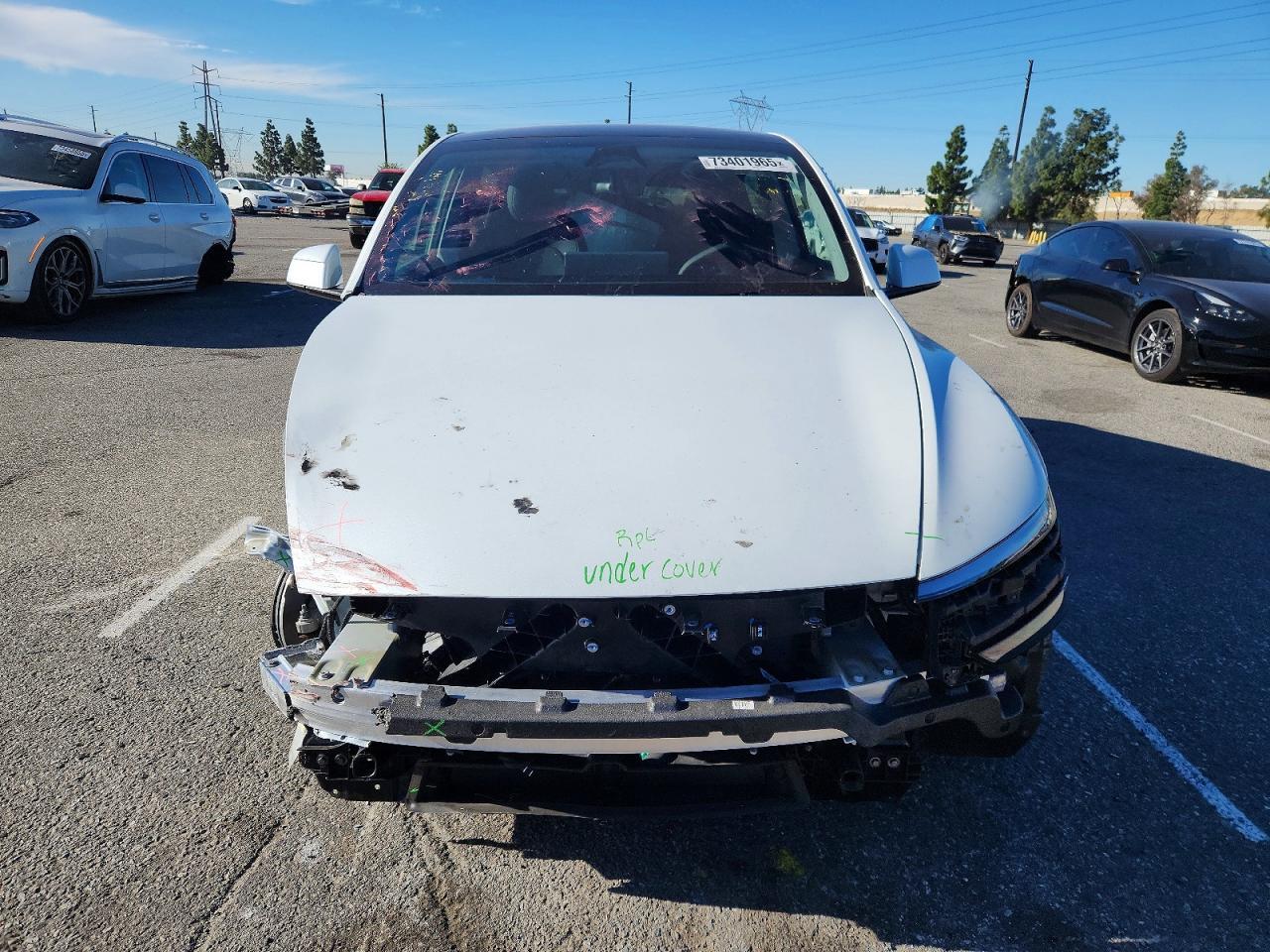 2026 Tesla Model Y - Фото 5