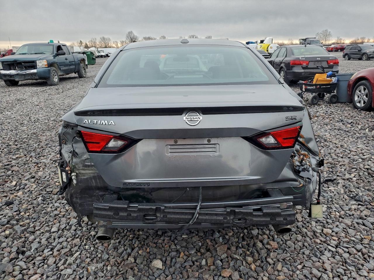 2020 Nissan Altima Sr - Фото 6