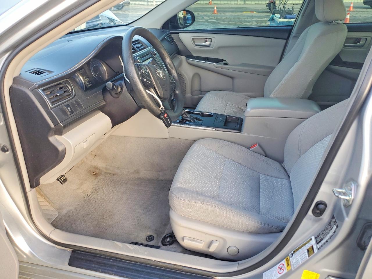 2016 Toyota Camry Hybrid - Фото 7