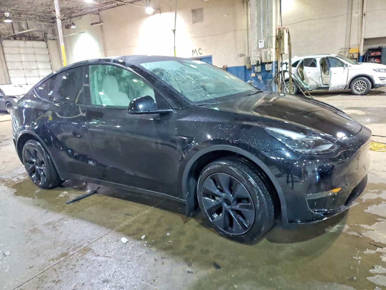 2024 Tesla Model Y - Image 4
