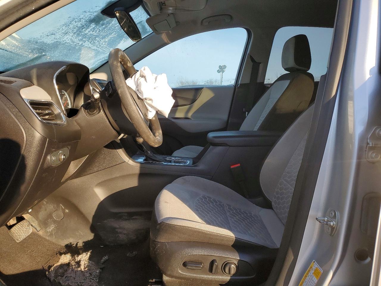 2019 Chevrolet Equinox Ls - Image 7