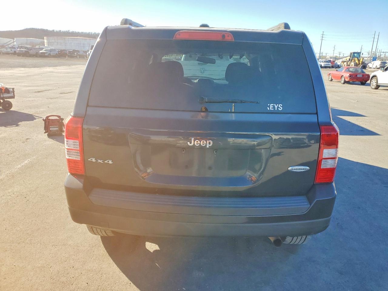 2014 Jeep Patriot Latitude - Фото 6