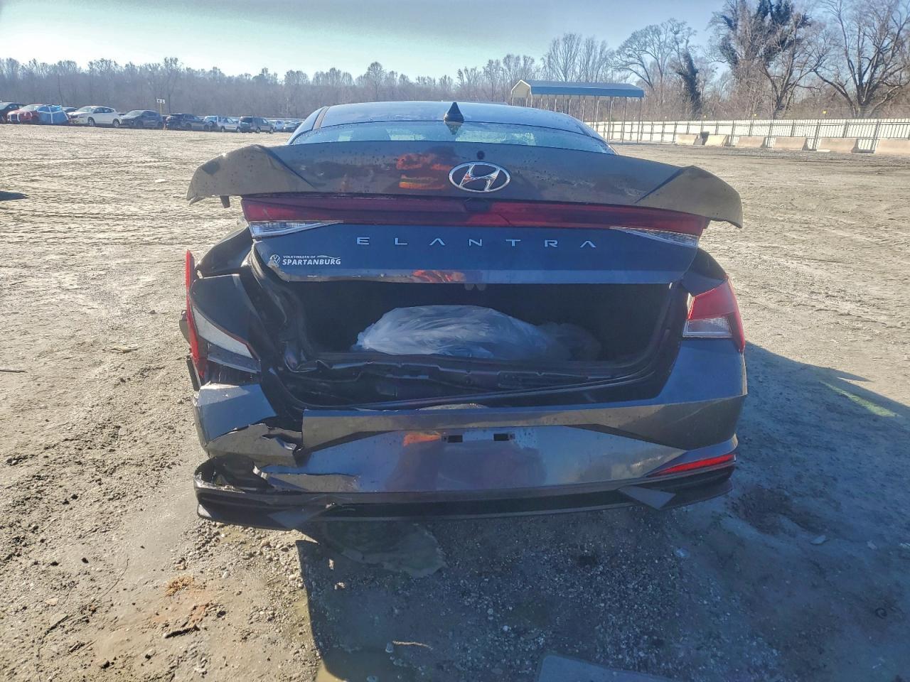 2021 Hyundai Elantra Se - Фото 6