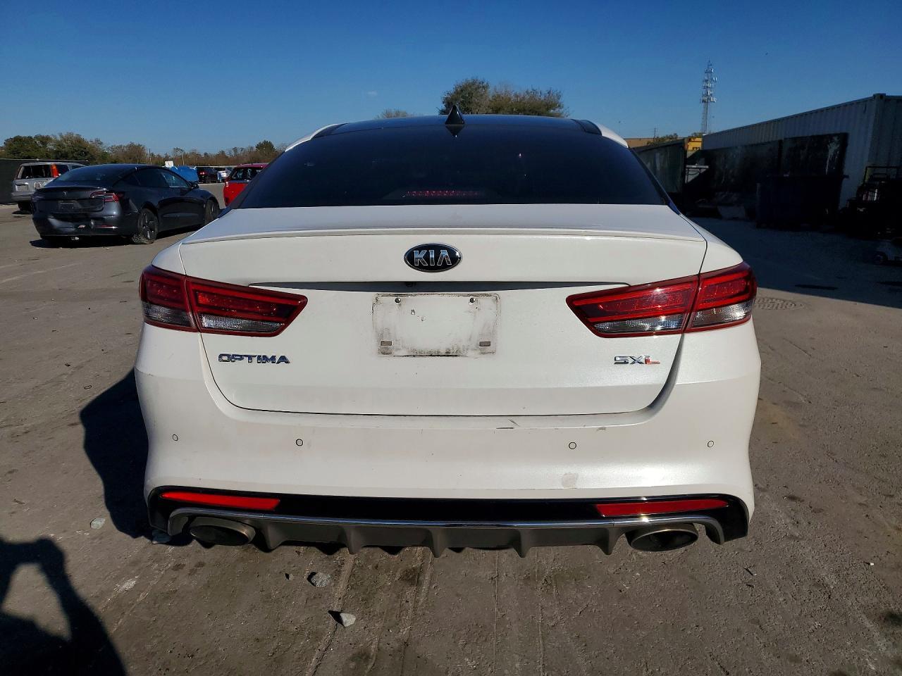 2017 Kia Optima Sxl Turbo - Image 6