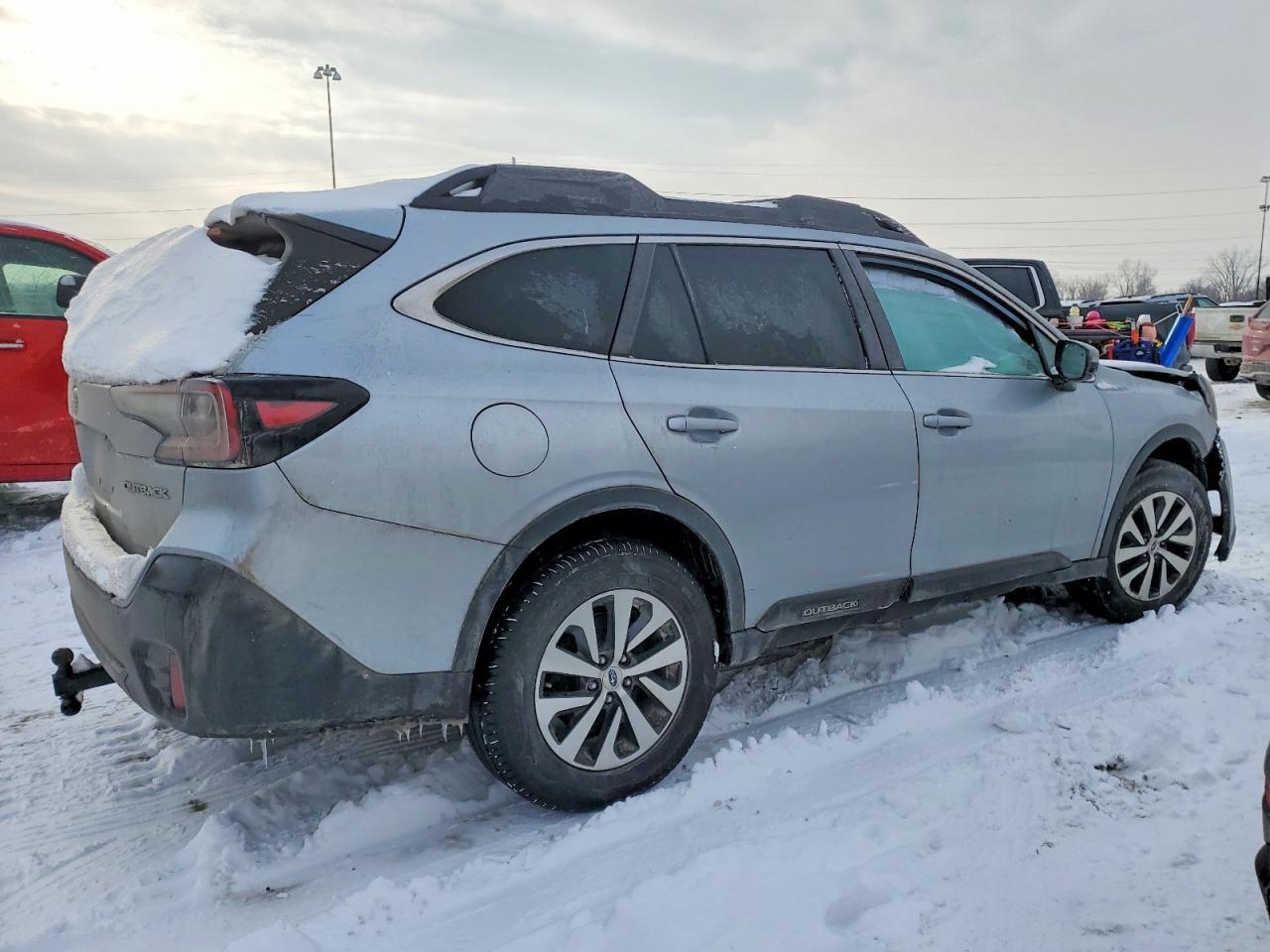 2021 Subaru Outback Premium - Image 3