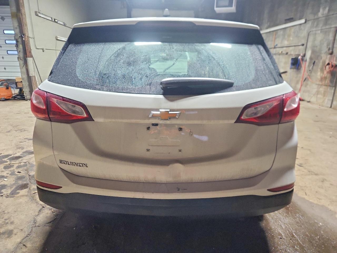 2021 Chevrolet Equinox Ls - Image 6