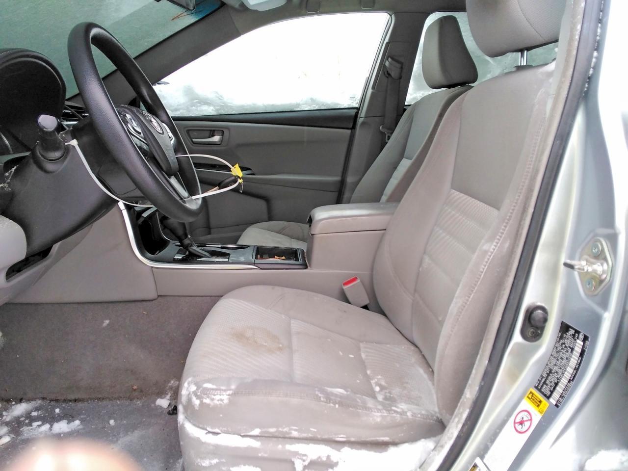 2016 Toyota Camry Le - Фото 7