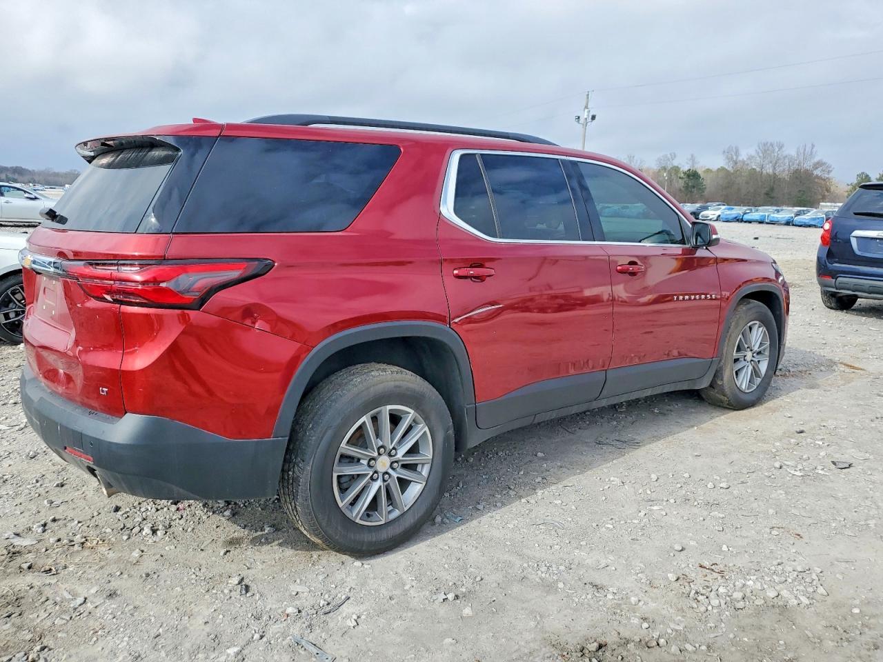 2022 Chevrolet Traverse Lt - Image 3