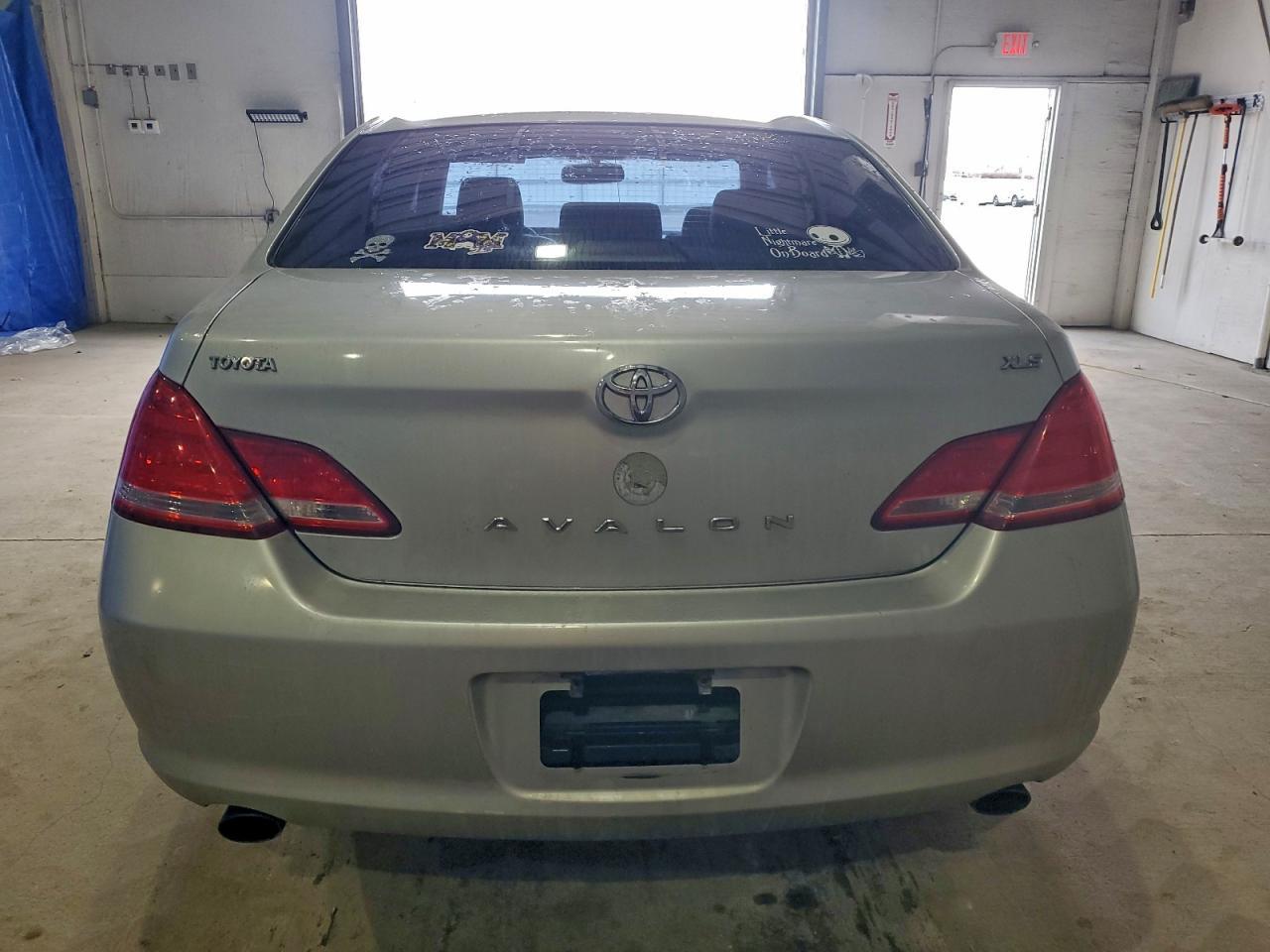 2006 Toyota Avalon Xl - Image 6