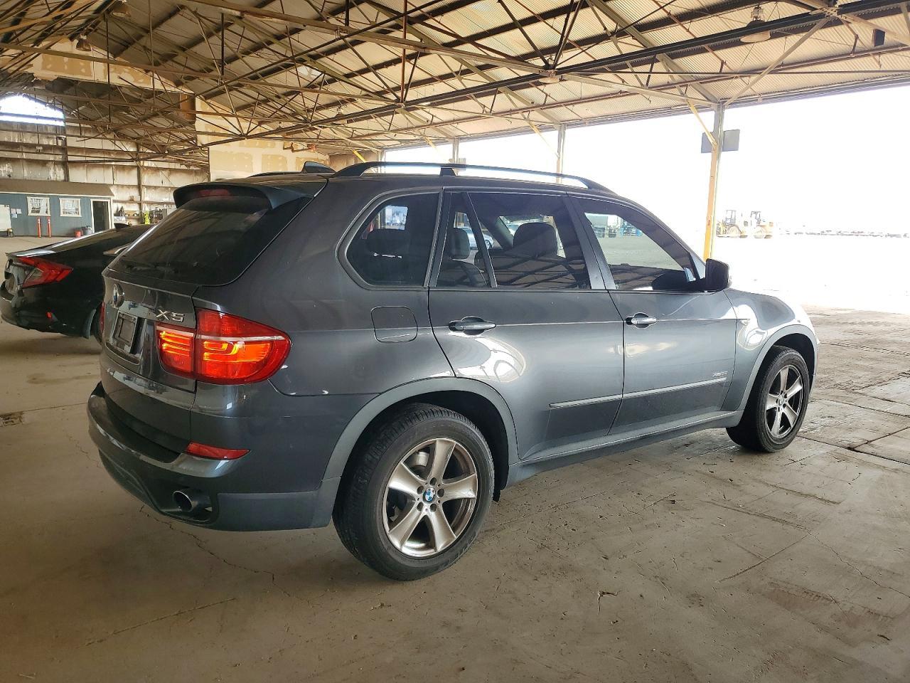 2012 BMW X5 xDrive35I - Фото 3
