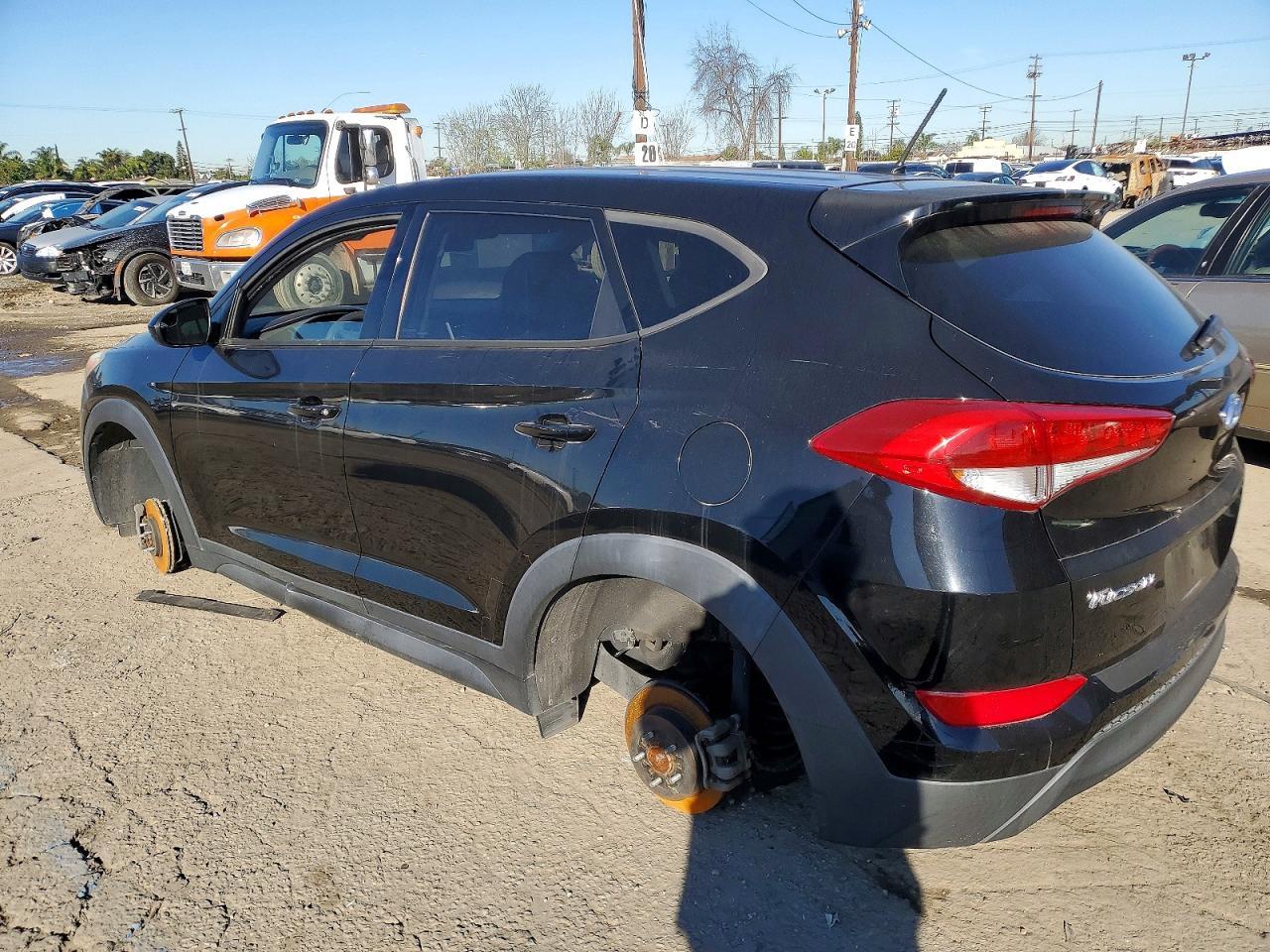 2017 Hyundai Tucson Se - Фото 2