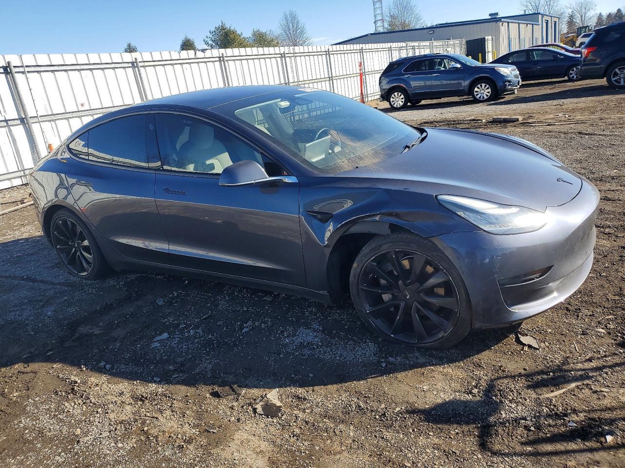 2020 Tesla Model 3 - Фото 4