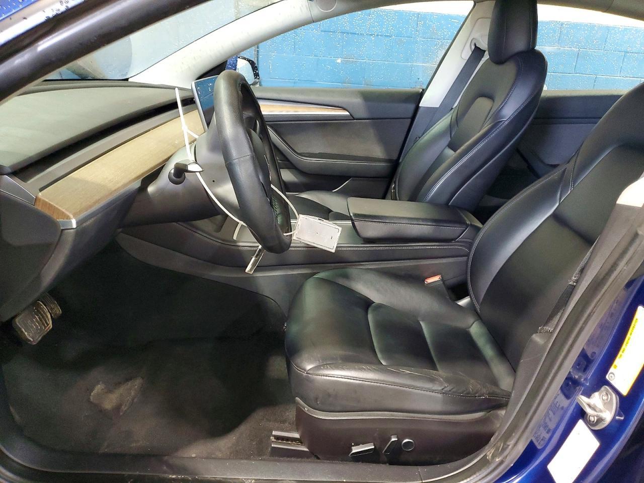 2022 Tesla Model 3 - Фото 7