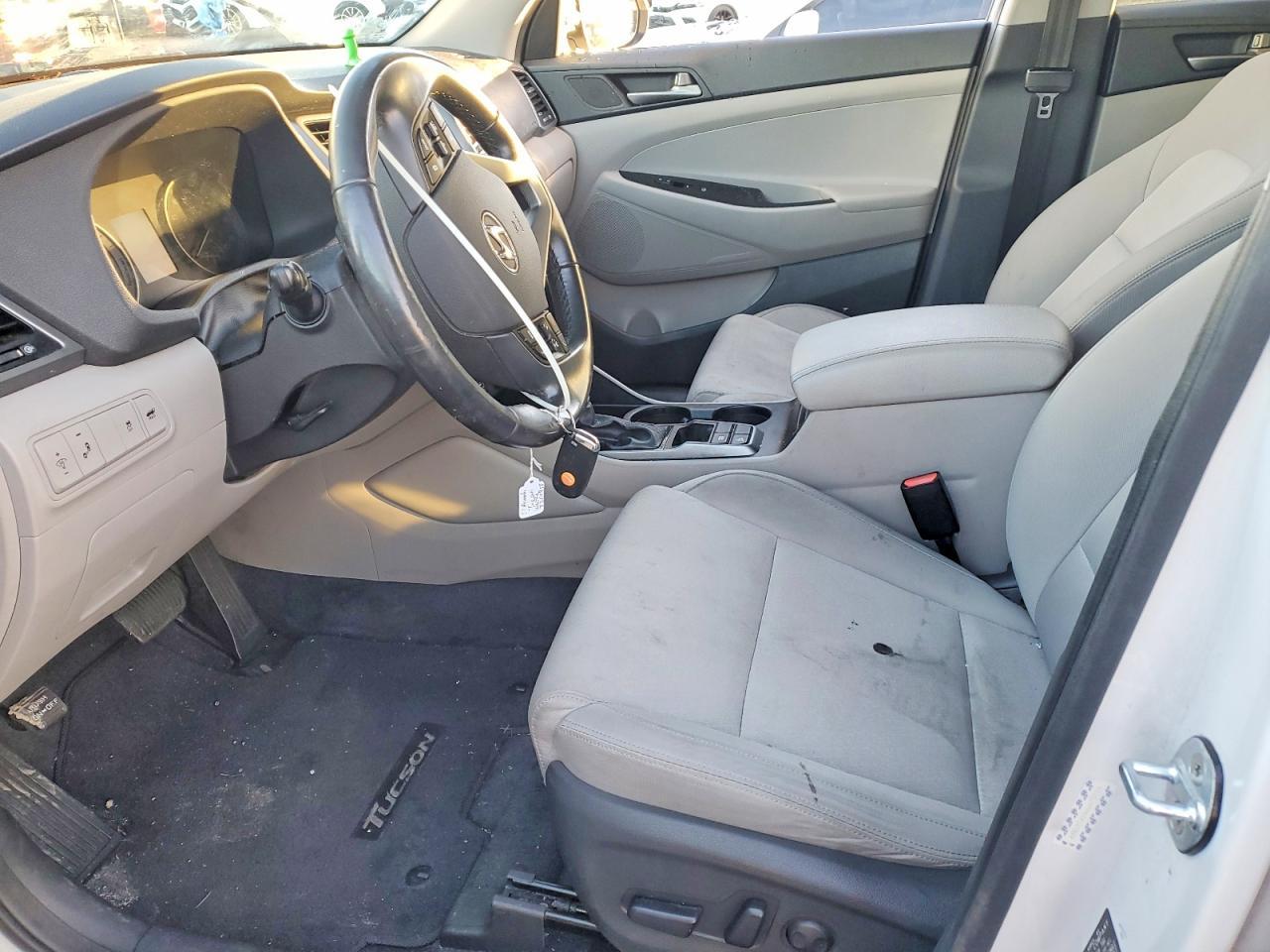 2017 Hyundai Tucson Limited - Image 7