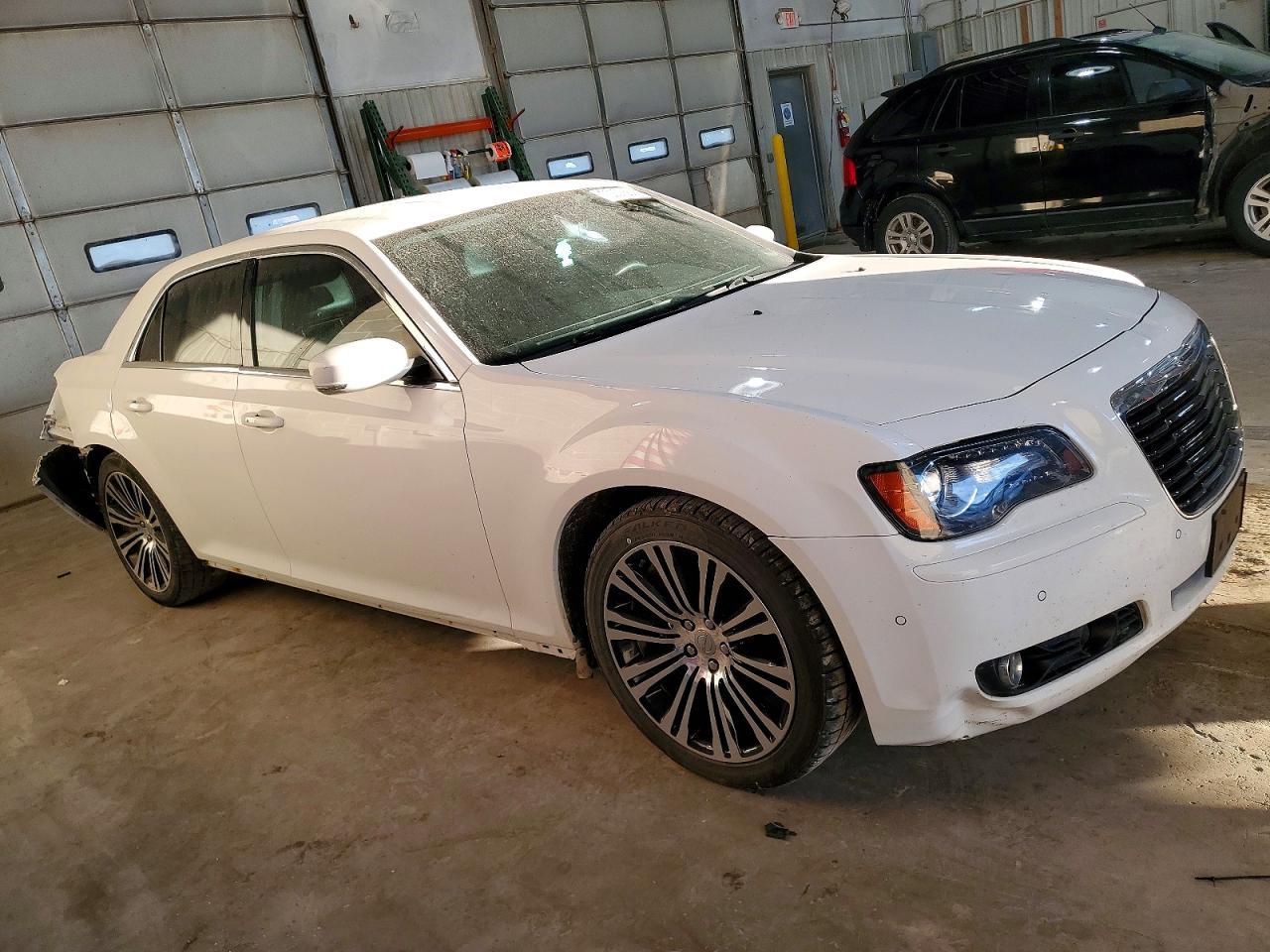 2012 Chrysler 300 S - Image 4