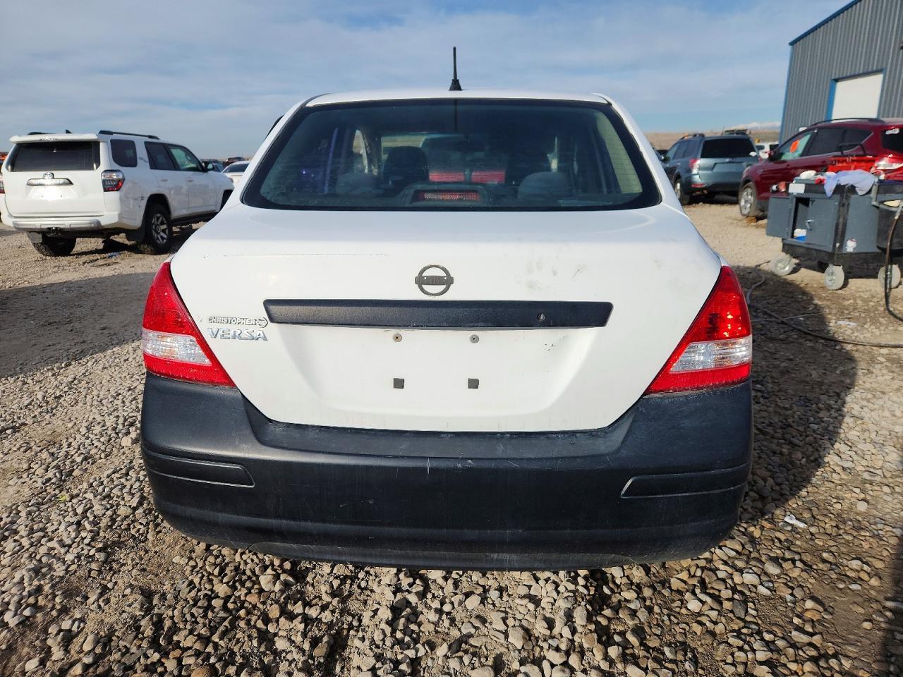 2011 Nissan Versa 1.6 Base - Фото 6