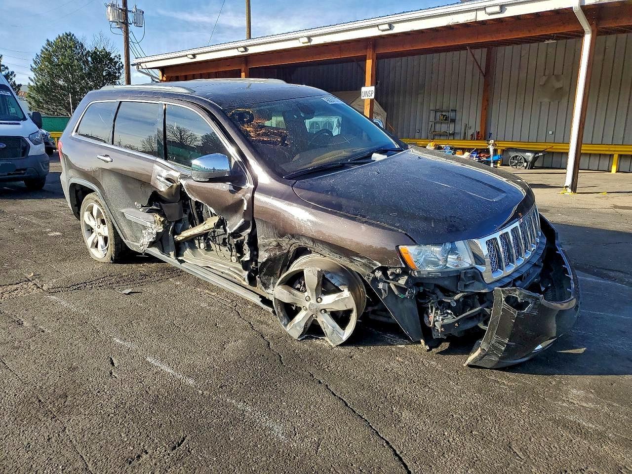 2012 Jeep Grand Cherokee Overland - Image 4