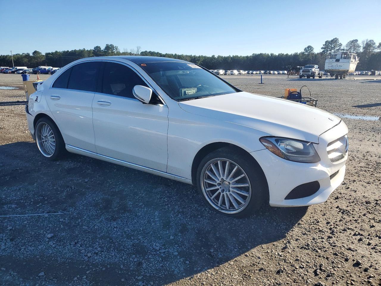 2017 Mercedes-Benz C 300 4Matic - Image 4