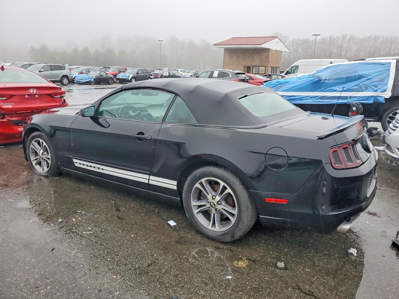2014 Ford Mustang - Фото 2