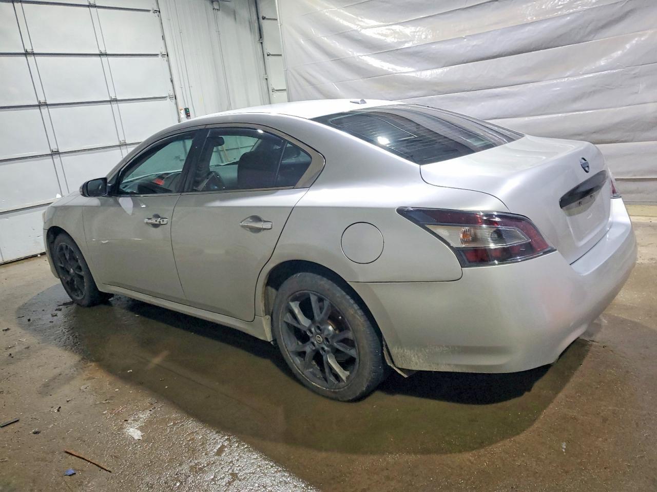 2014 Nissan Maxima 3.5 Sv - Image 2